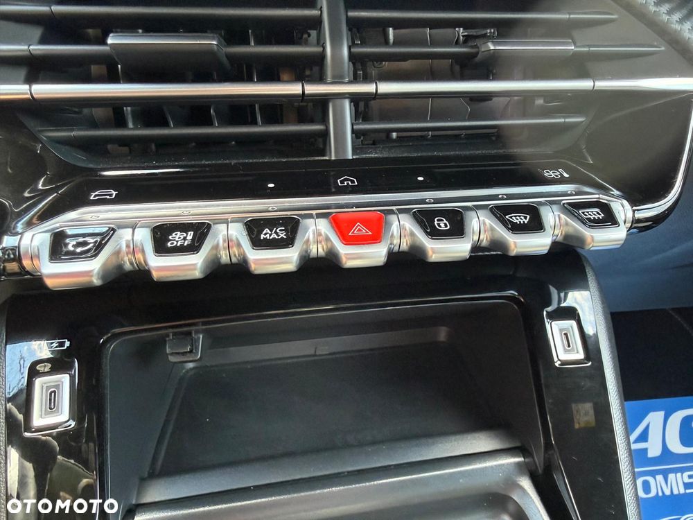Peugeot 2008 PureTech 130 EAT8 Allure - 28