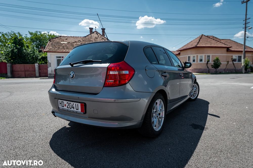 BMW Seria 1 118d DPF - 11