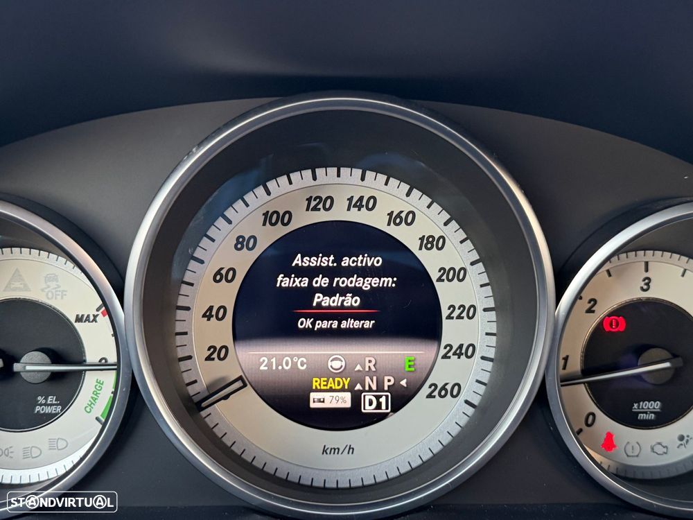 Mercedes-Benz E 300 BLUETEC Hybrid Avantgarde - 20