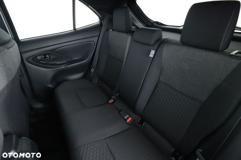 Toyota Yaris Cross 130 1.5 VVT-i Team Deutschland - 18