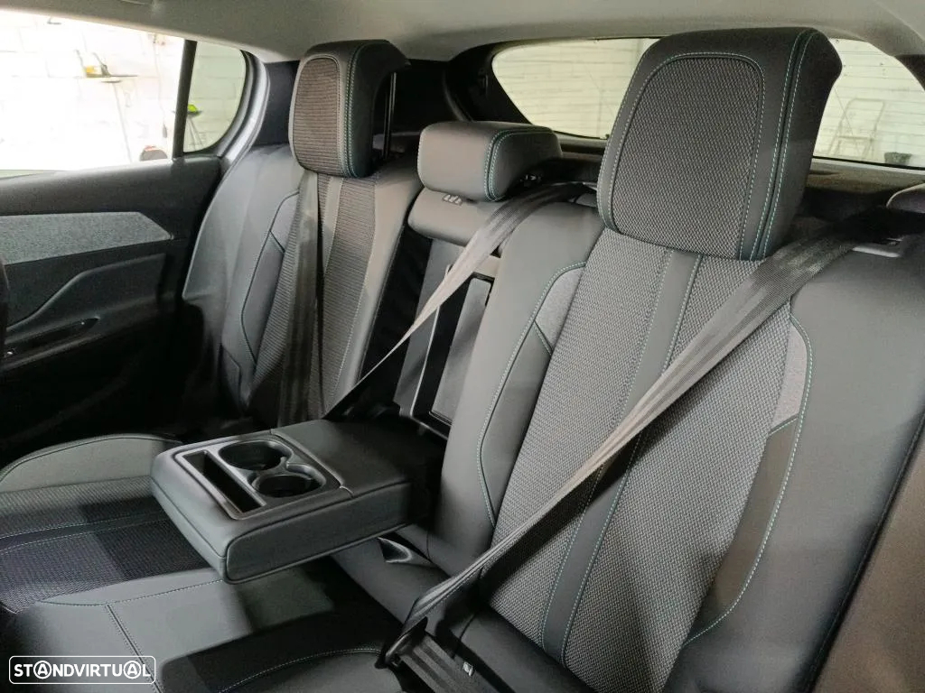 Peugeot e-308 54 kWh Allure - 7