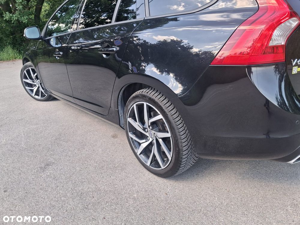 Volvo V60 D4 AWD Geartronic - 5