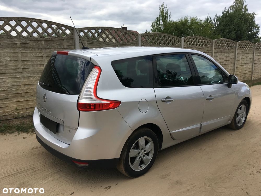 Renault Grand Scenic - 4