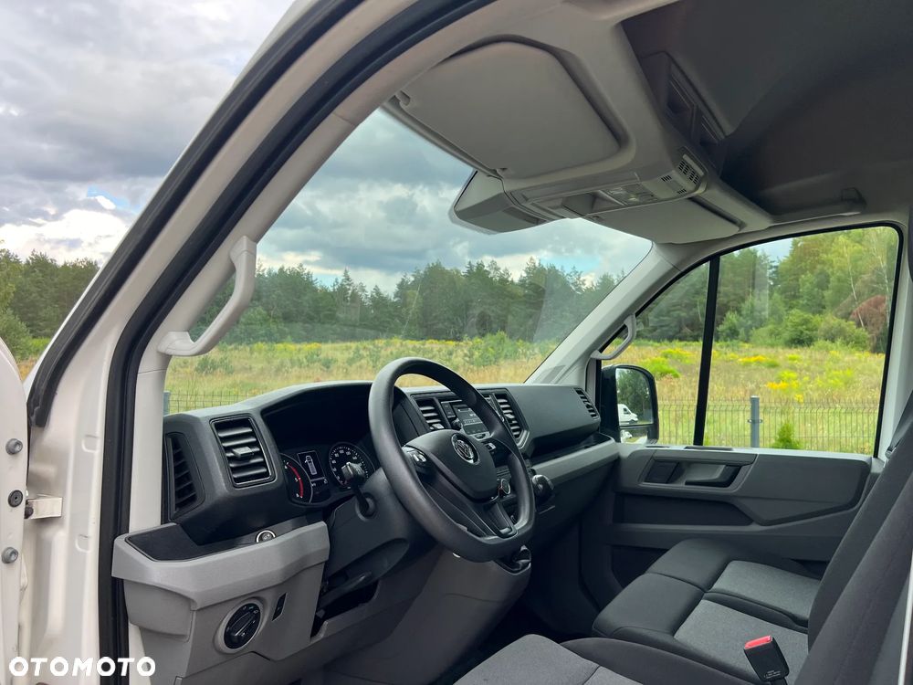 Volkswagen CRAFTER 35 - 22