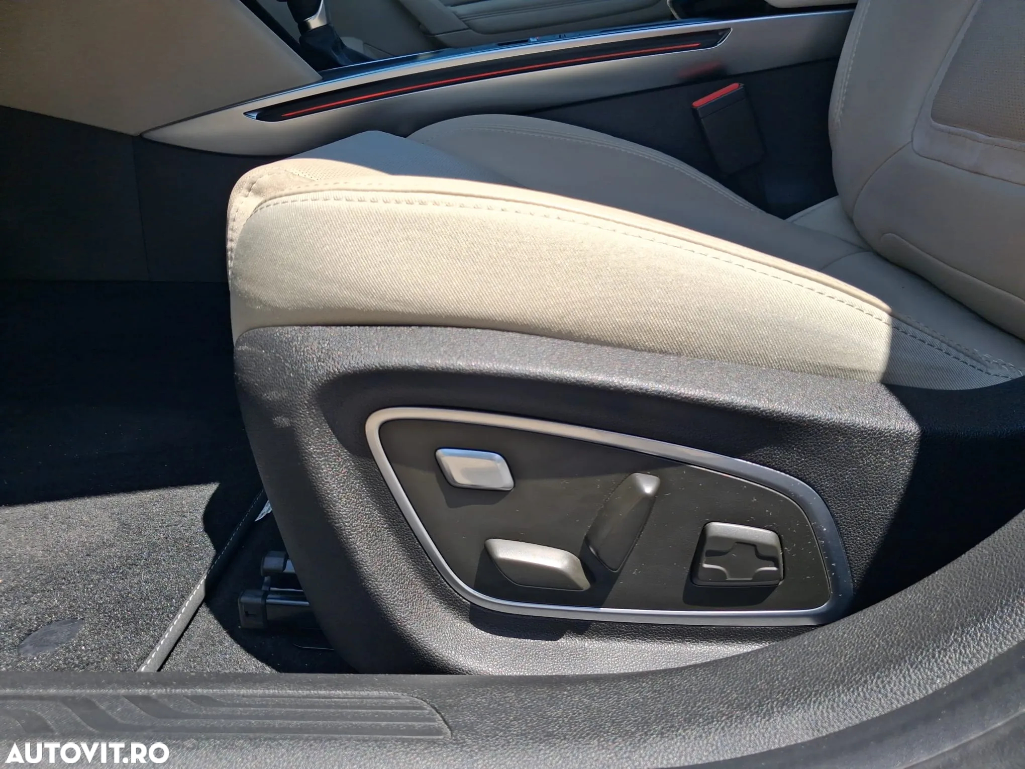Renault Megane TCe 140 GPF EDC Techno - 13