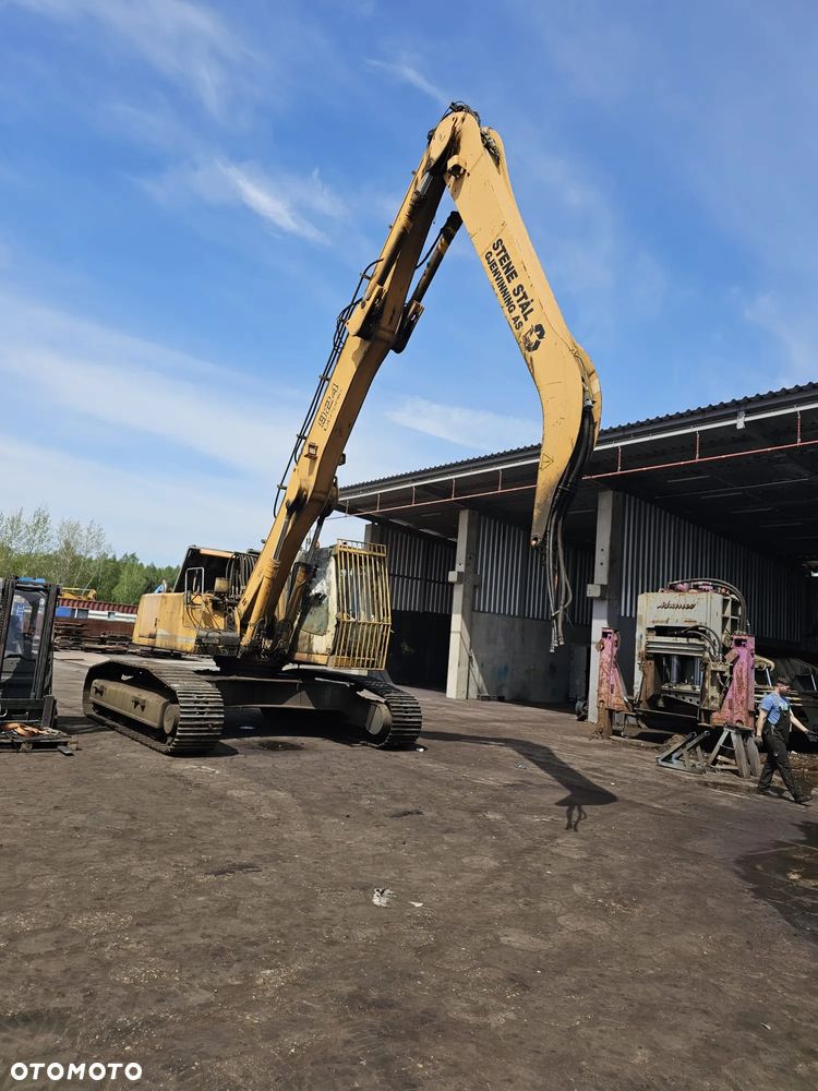Liebherr R 924 - 2