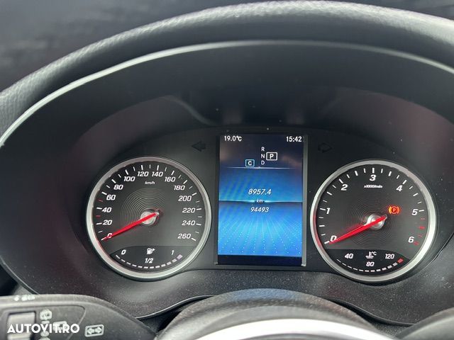 Mercedes-Benz GLC 220 d 4MATIC 9G-TRONIC - 28