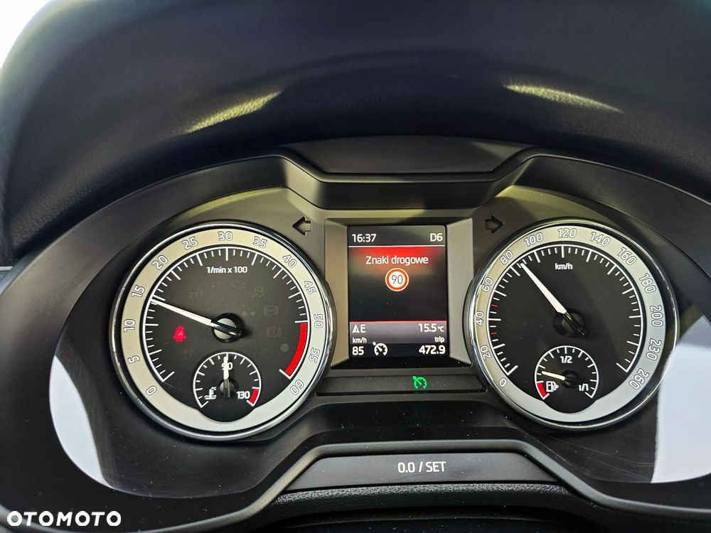 Skoda Octavia 2.0 TDI DSG Premium Edition - 25