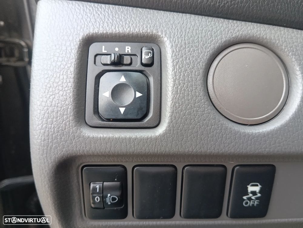 Mitsubishi L200 2.4 DI-D CD Instyle Strakar 4WD - 6