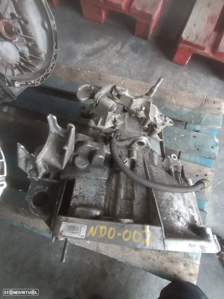Caixa Velocidades ND0 002 RENAULT SCENIC 1.9DCI DIESEL 5V - 3
