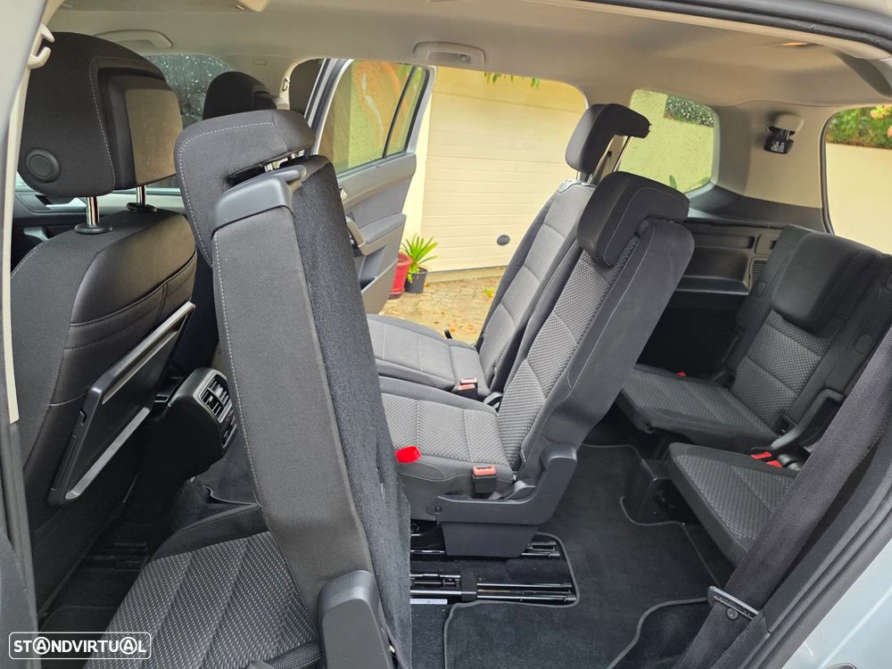 VW Touran 1.6 TDI Confortline - 11