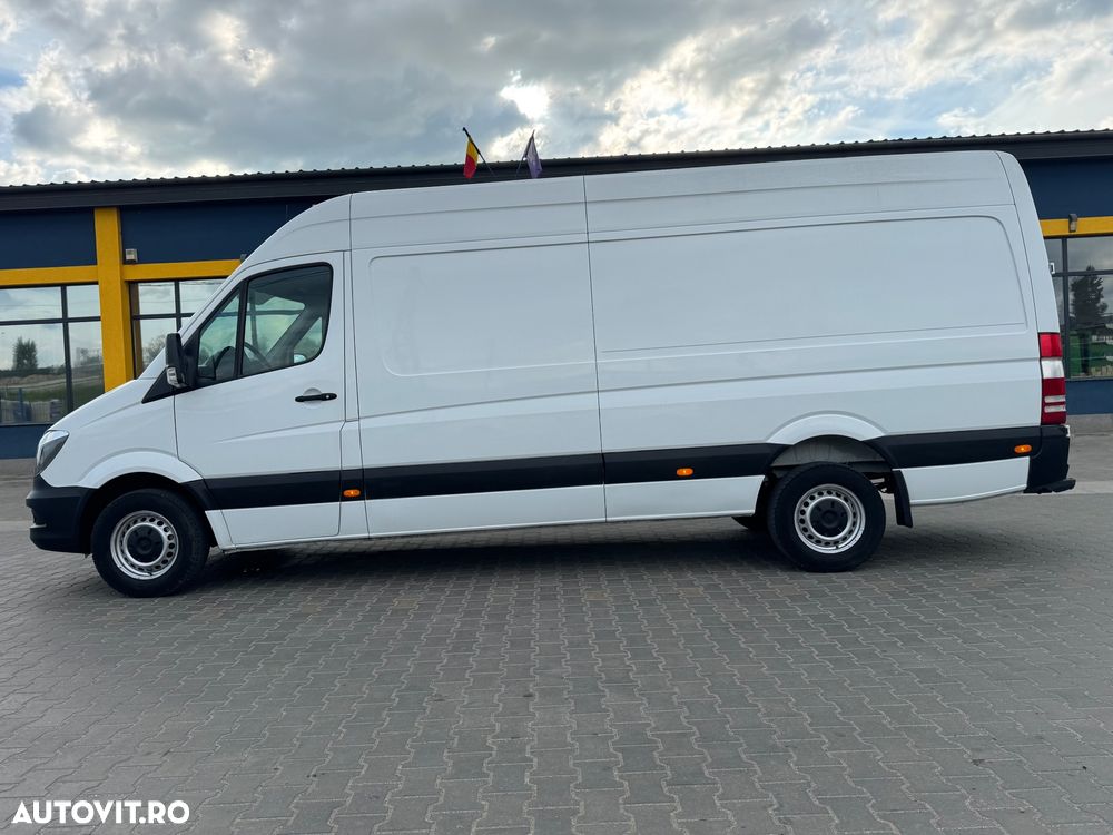 Mercedes-Benz Sprinter - 10