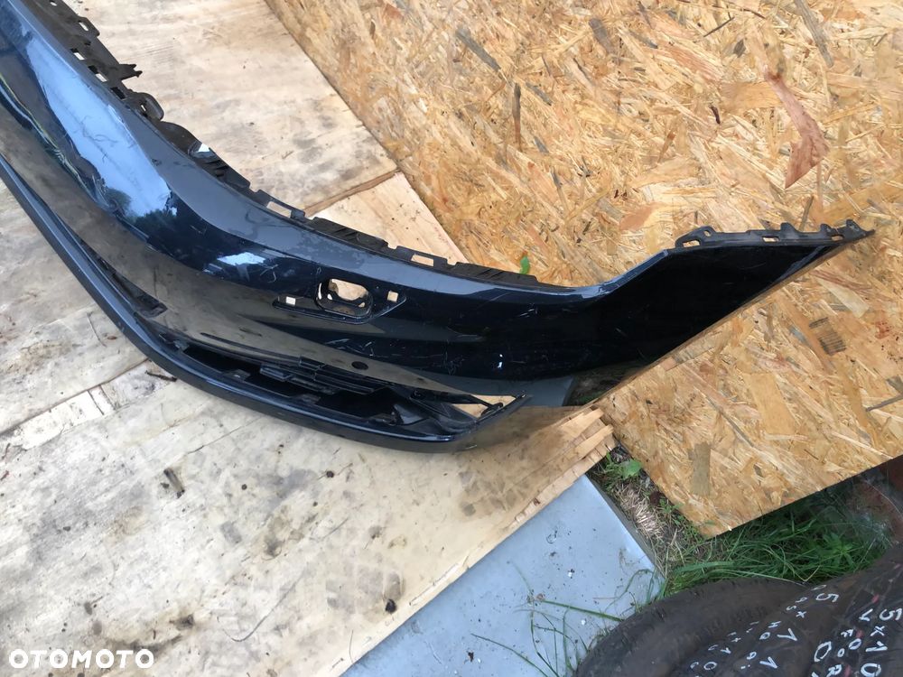 B218. Zderzak Przód Przedni Volkswagen Golf VII GTI Przedlift 5G0807221L (2012-2016R) - Wysyłka - 5
