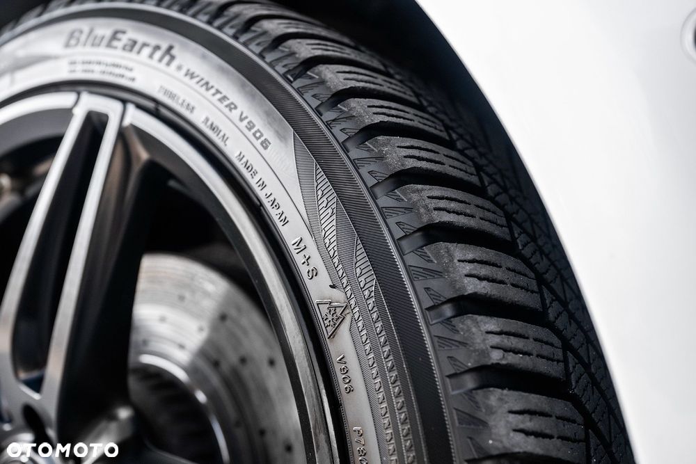 Mercedes-Benz Klasa E 220 d 4-Matic 9G-TRONIC - 28