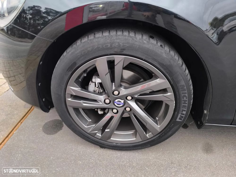 Volvo V40 D2 Momentum - 17