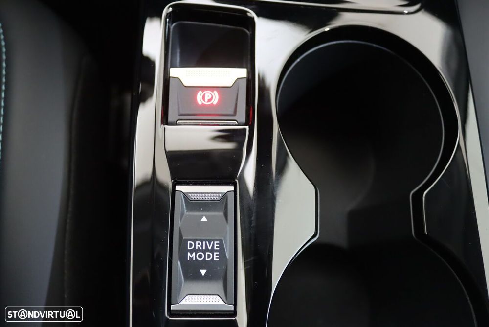 Peugeot e-2008 50 kWh Allure Pack - 33