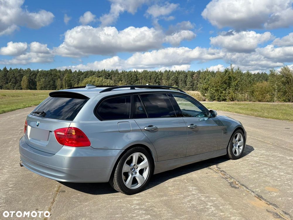 BMW Seria 3 320d - 10
