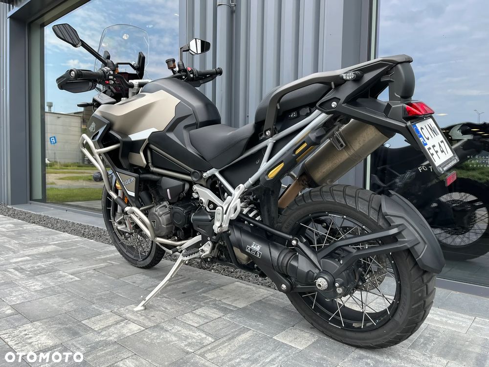 Triumph Tiger - 4