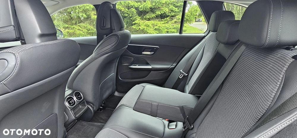 Mercedes-Benz Klasa C 200 d mHEV Business Edition - 35