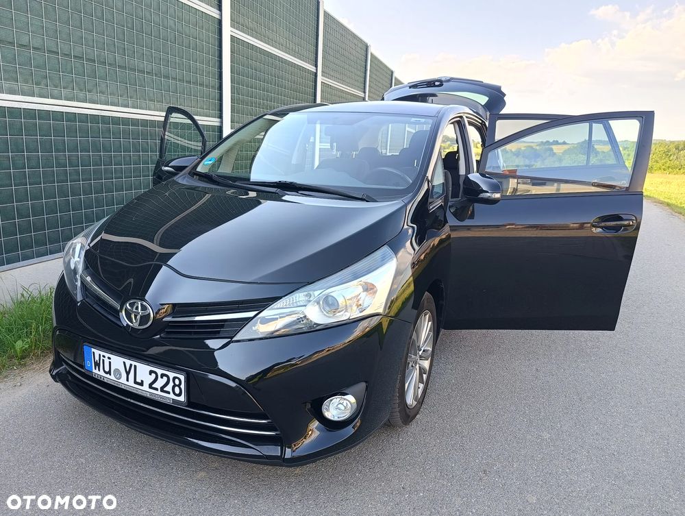 Toyota Verso 1.6 Premium - 37