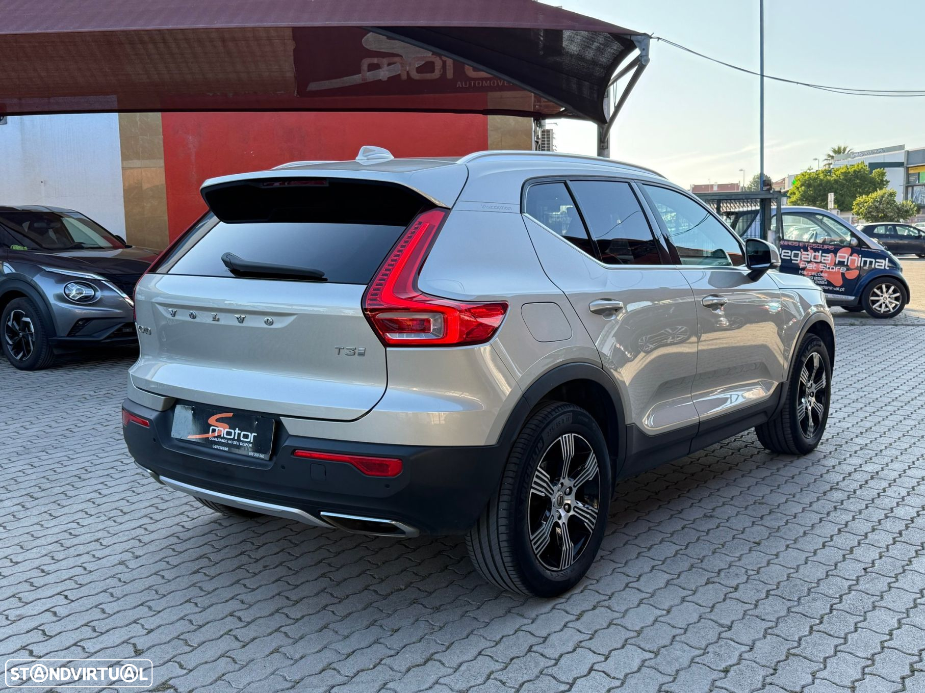 Volvo XC 40 1.5 T3 Inscription Tech Edition - 4