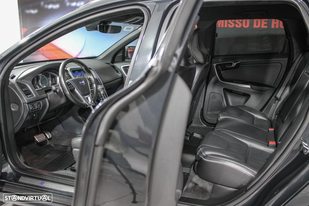 Volvo XC 60 2.0 D4 R-Design Geartronic - 16