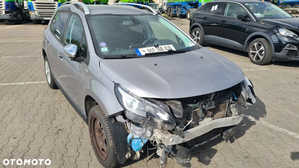 Peugeot 2008 1.2 Pure Tech GPF Style S&S - 1