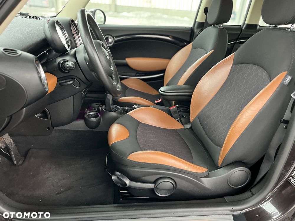 MINI Clubman Cooper D - 16