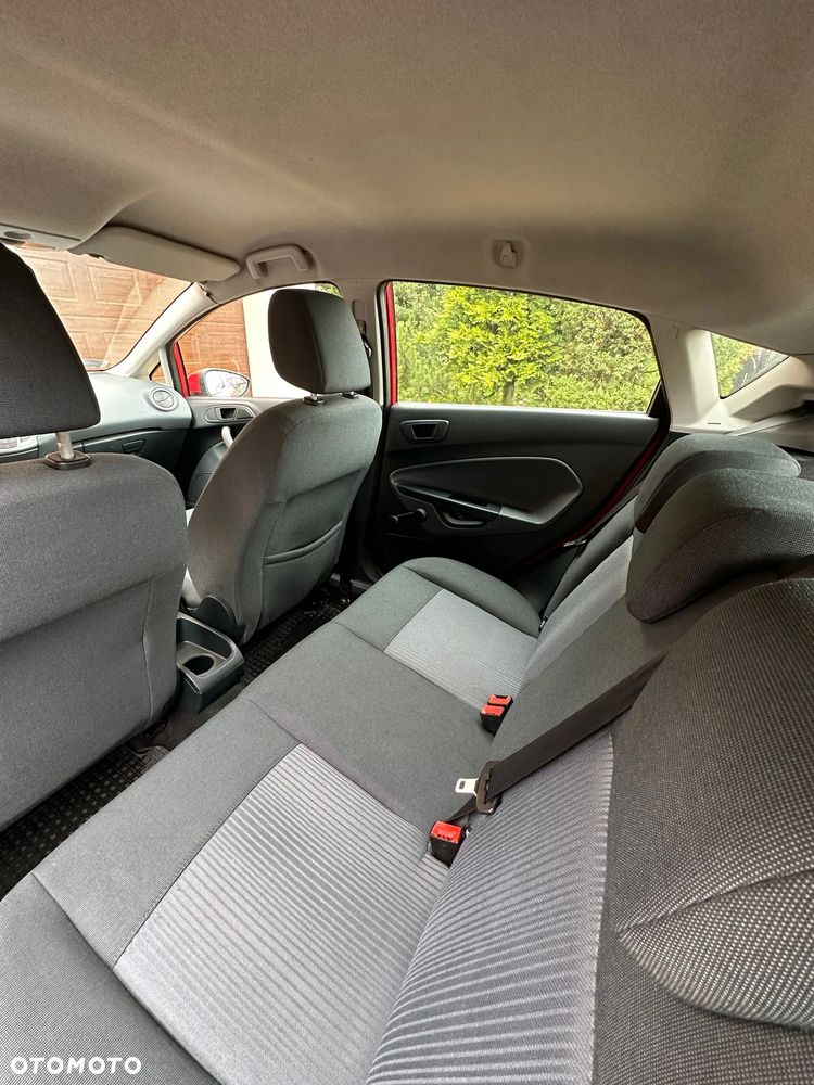 Ford Fiesta 1.4 TDCi Ambiente - 9