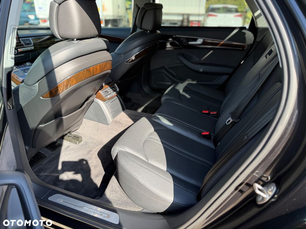 Audi A8 4.0 TFSI cylinder on demand quattro tiptronic Lang - 11