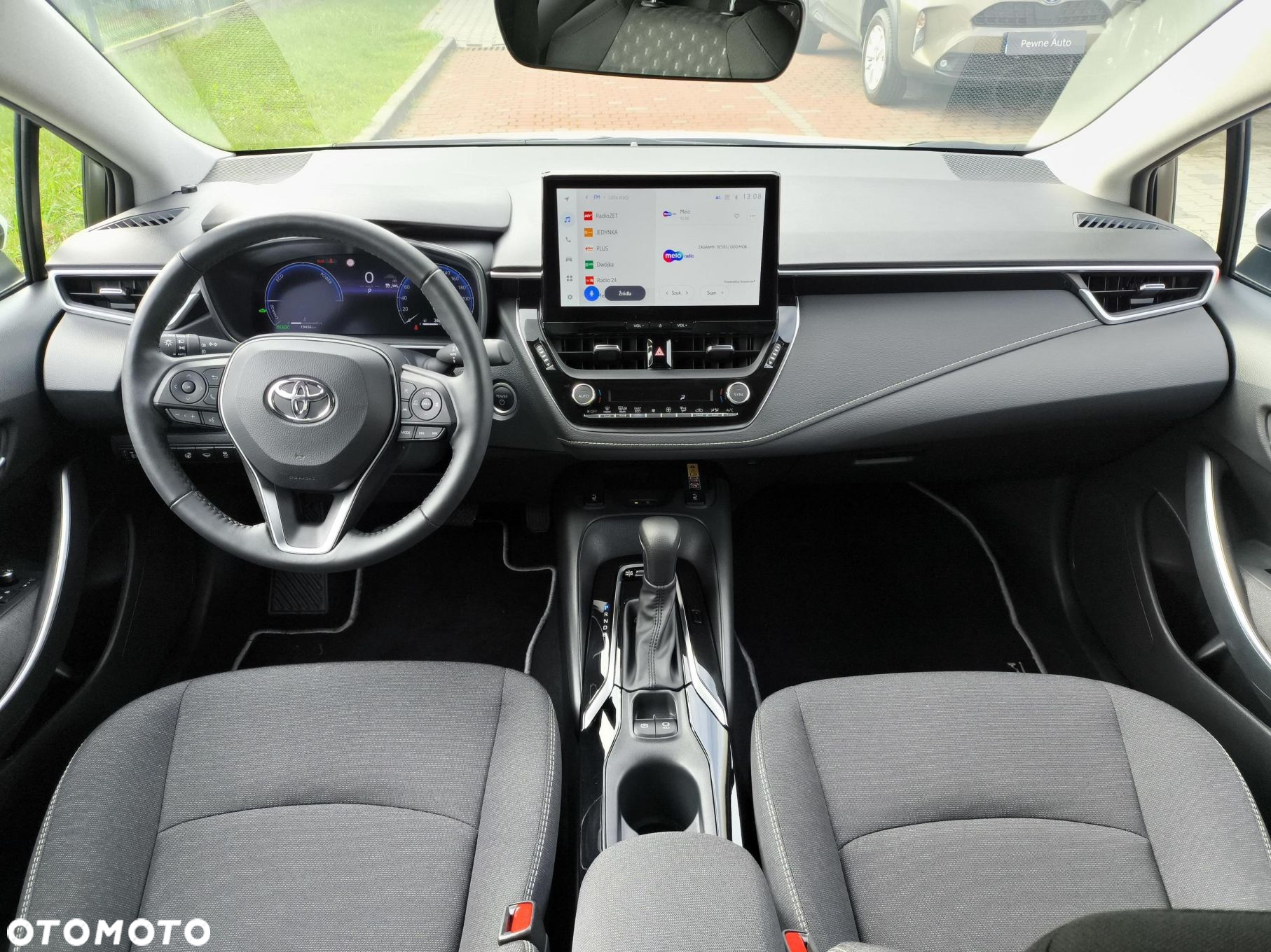 Toyota Corolla 1.8 Hybrid Style - 23
