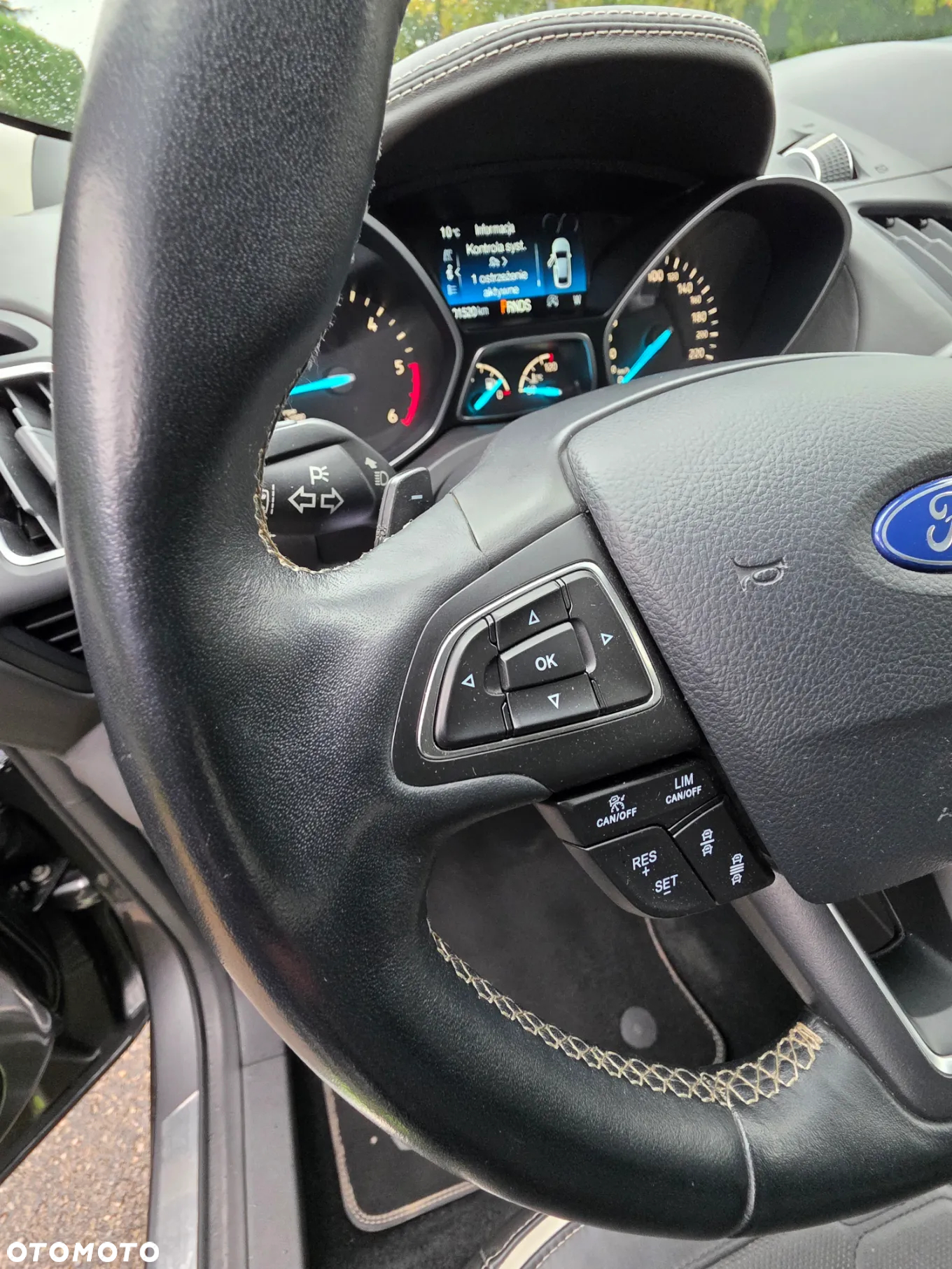 Ford Kuga - 16