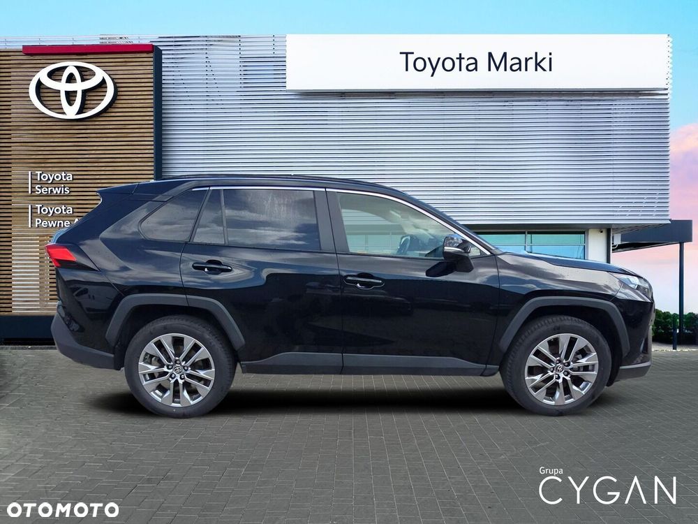 Toyota RAV4 - 6