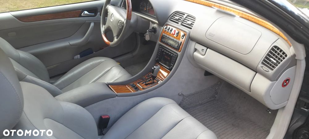 Mercedes-Benz CLK - 7