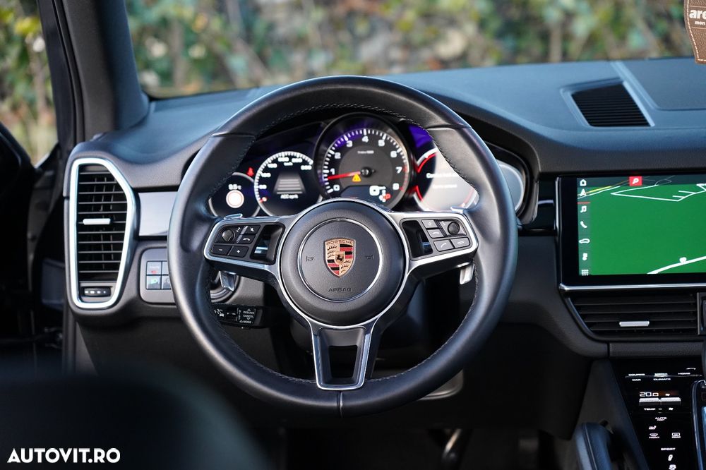 Porsche Cayenne S - 9