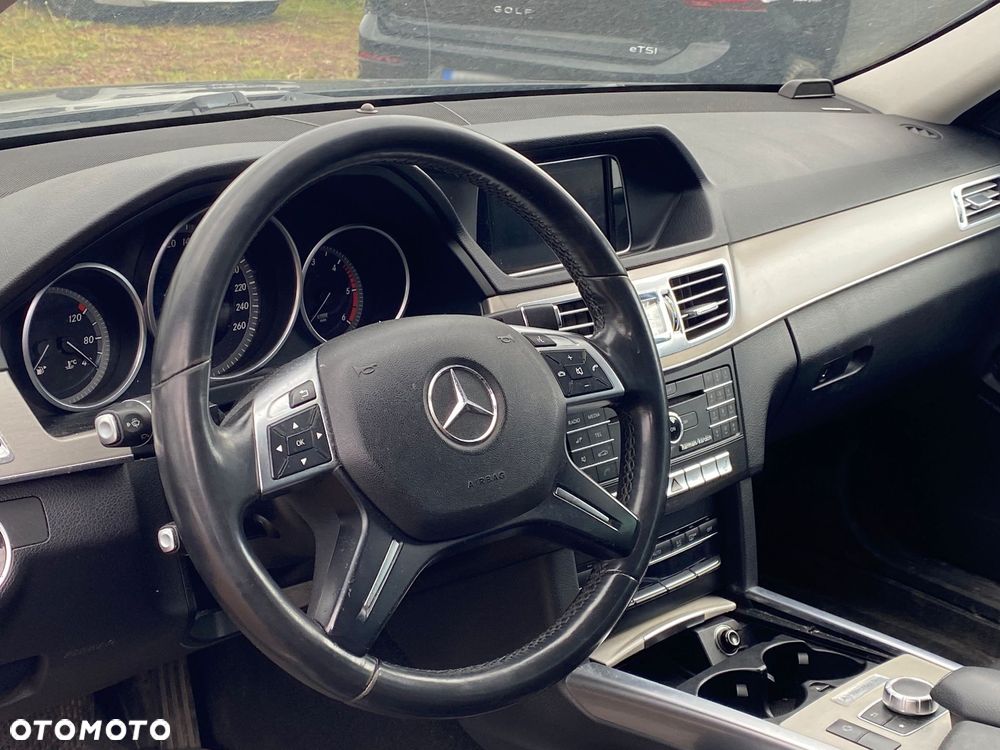 Mercedes-Benz Klasa E 220 CDI 7G-TRONIC Elegance - 11