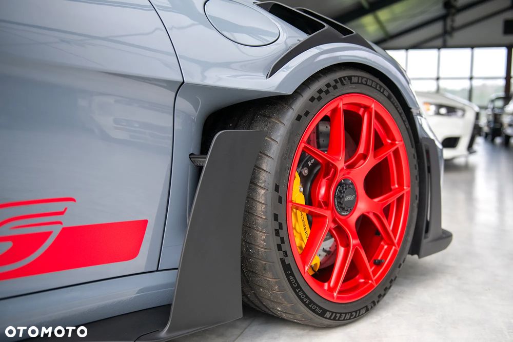 Porsche 911 GT3 RS - 9
