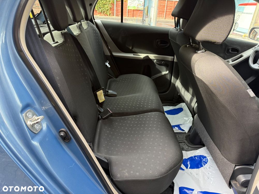 Toyota Yaris 1.3 Luna - 18