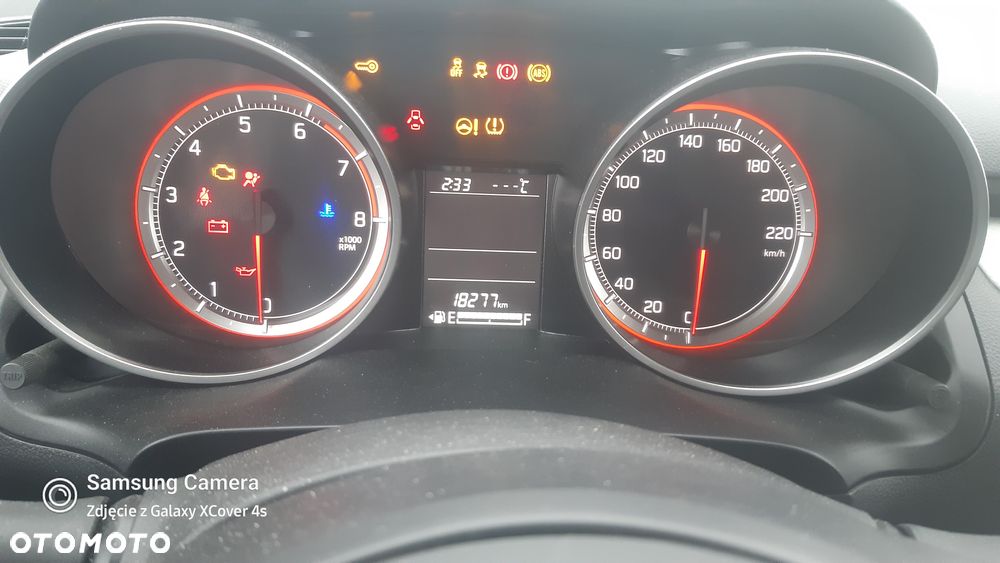 Suzuki Swift 1.2 Dualjet Allgrip Comfort - 12