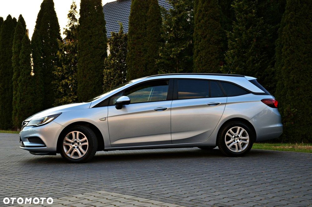 Opel Astra 1.6 CDTI Sports Tourer Active - 17