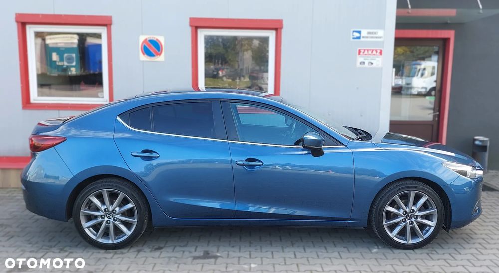 Mazda 3 - 8