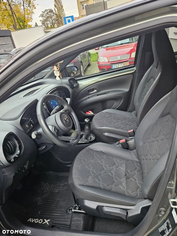 Toyota Aygo X 1.0 VVT-i Executive - 9