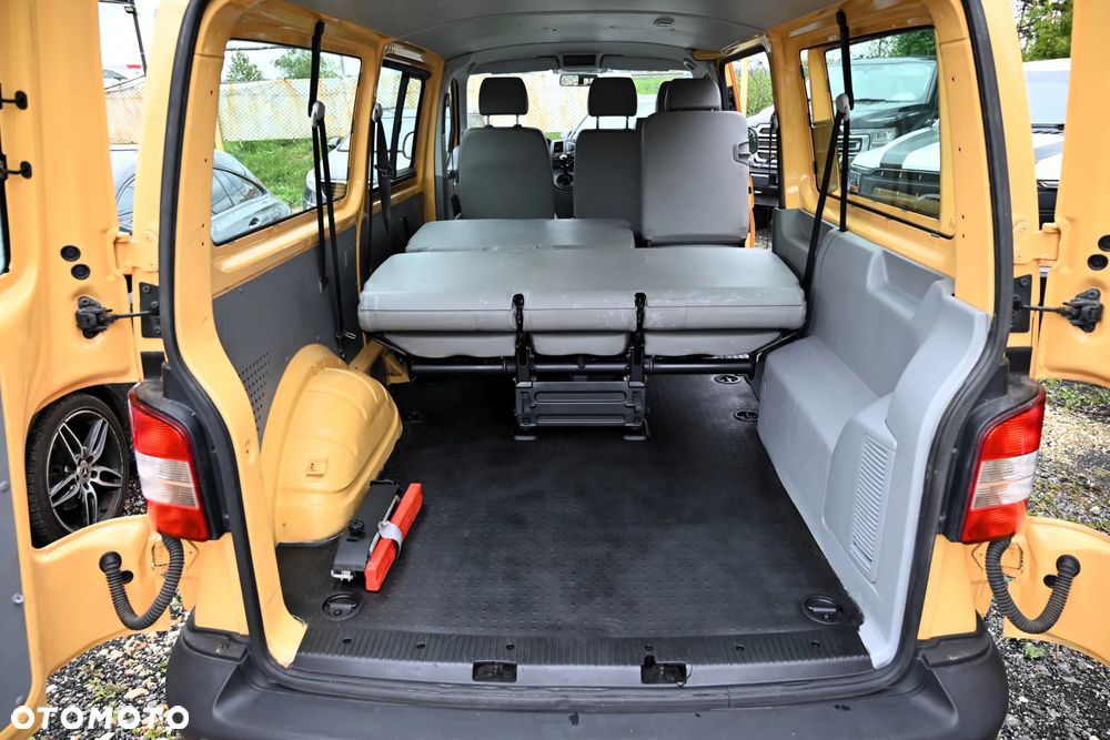 Volkswagen Transporter - 26