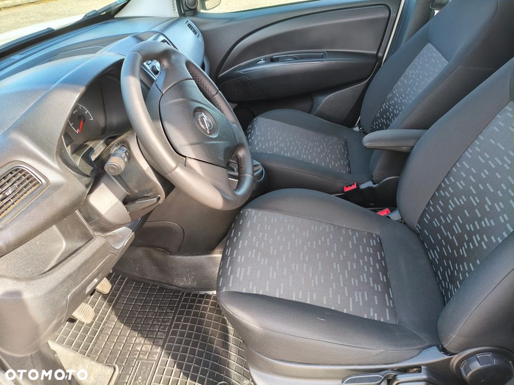 Opel COMBO D-VAN !!! Jak NOWY!! Maxi L2H1 !! 100% PEWNY!!! - 18