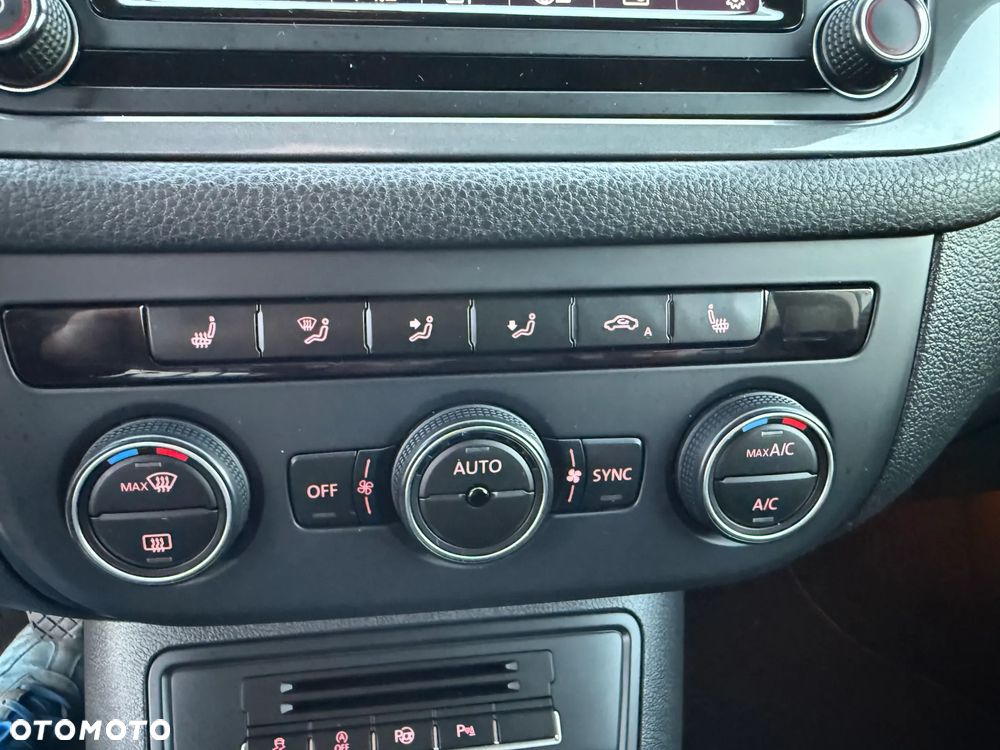 Volkswagen Tiguan 2.0 TDI DPF BlueMotion Technology Exclusive - 24