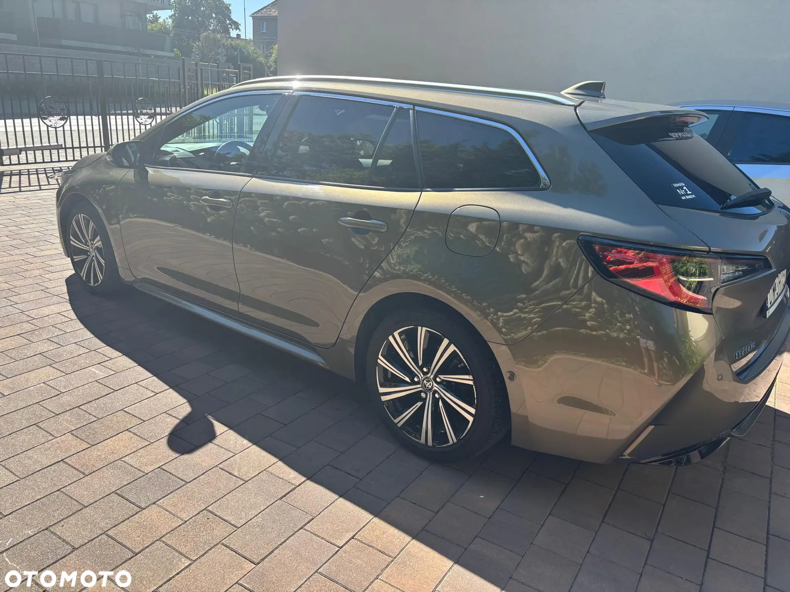 Toyota Corolla 2.0 Hybrid Comfort - 6