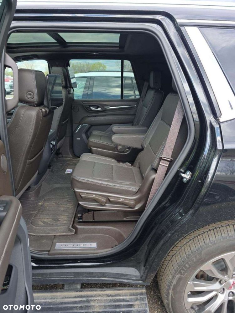 GMC Yukon - 16