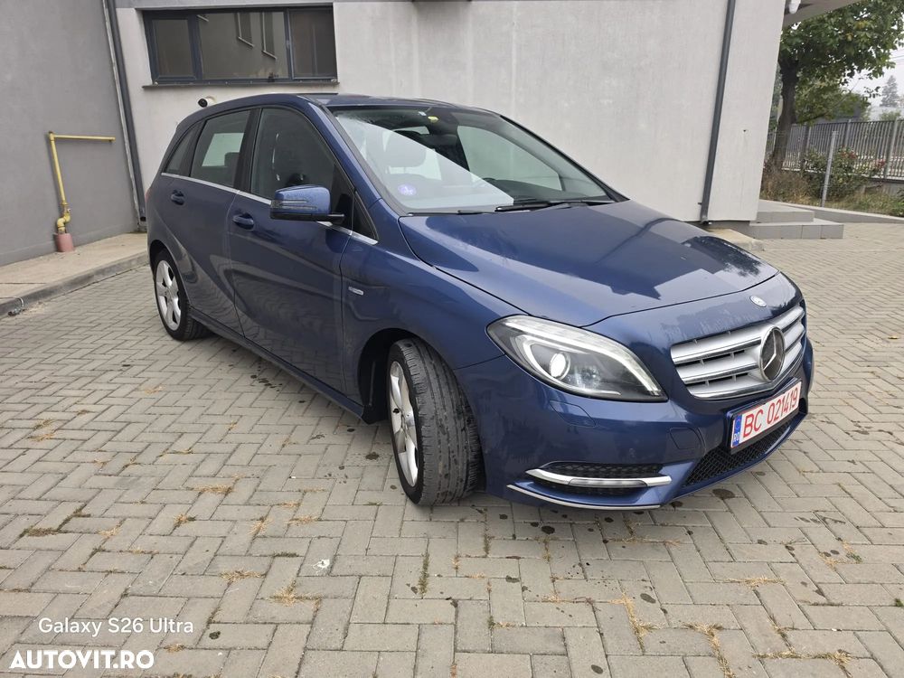 Mercedes-Benz B 180 - 10