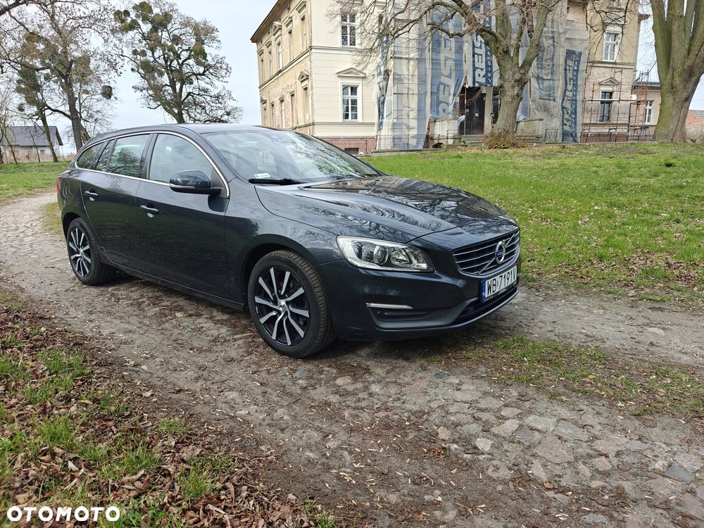 Volvo V60 D4 Drive-E Summum - 1