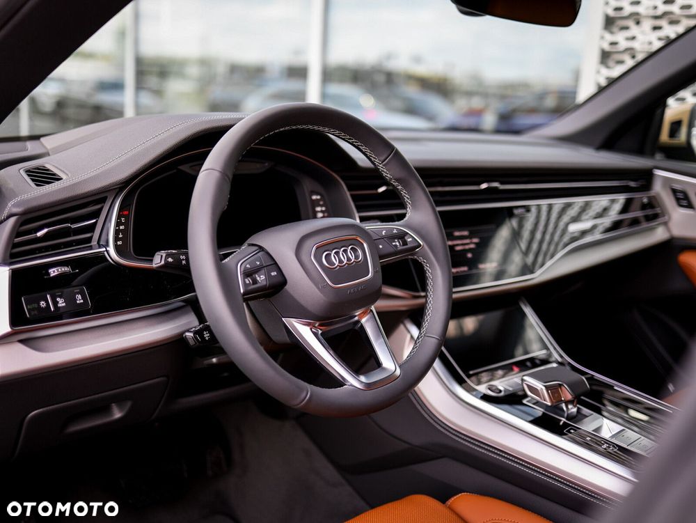 Audi Q8 - 19